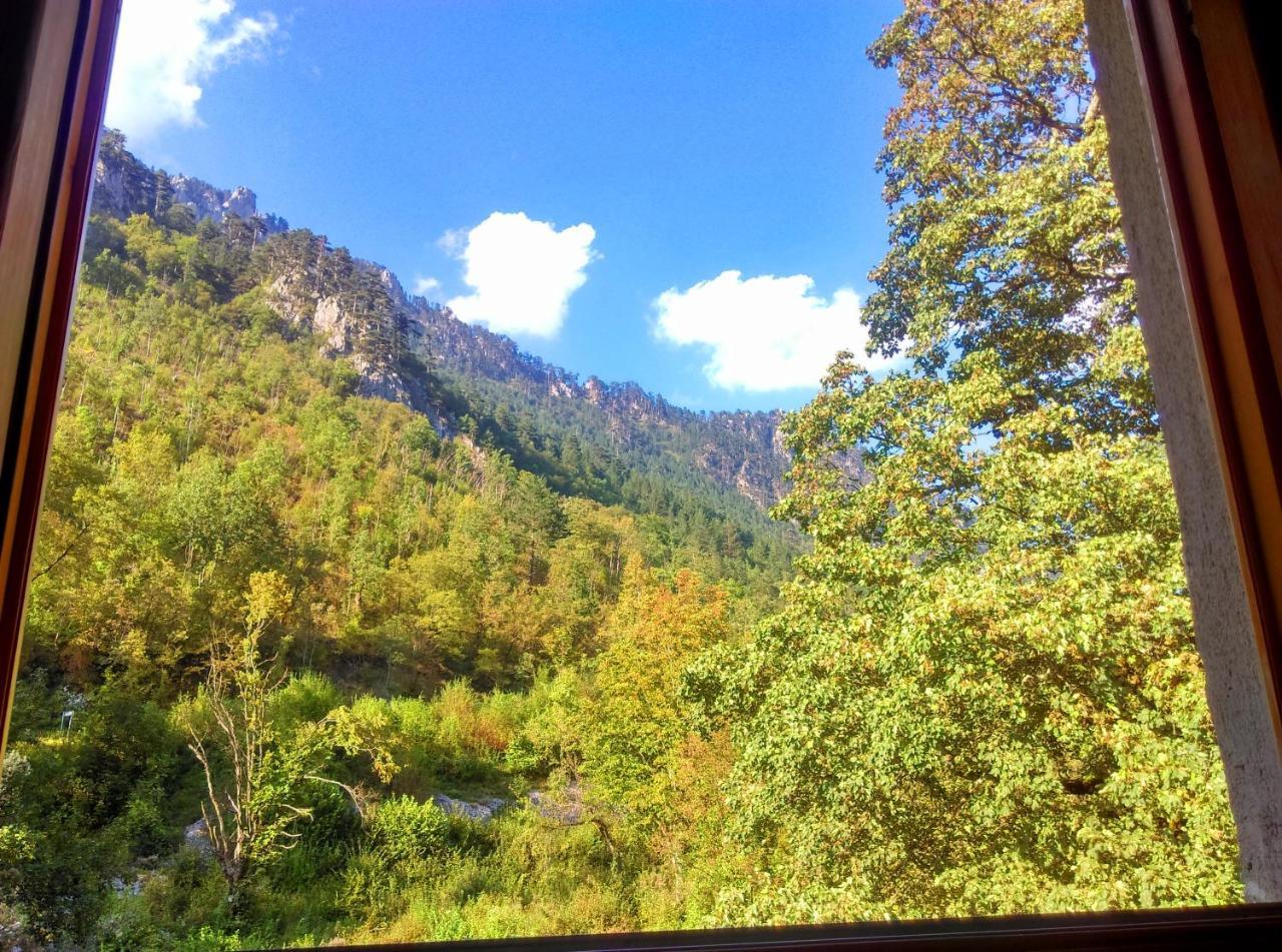 Hotel Ravnjak Dobrilovina エクステリア 写真