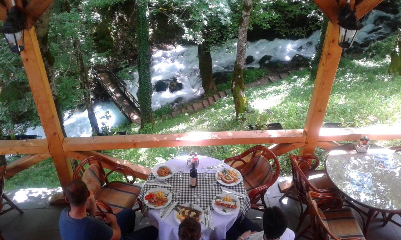 Hotel Ravnjak Dobrilovina エクステリア 写真